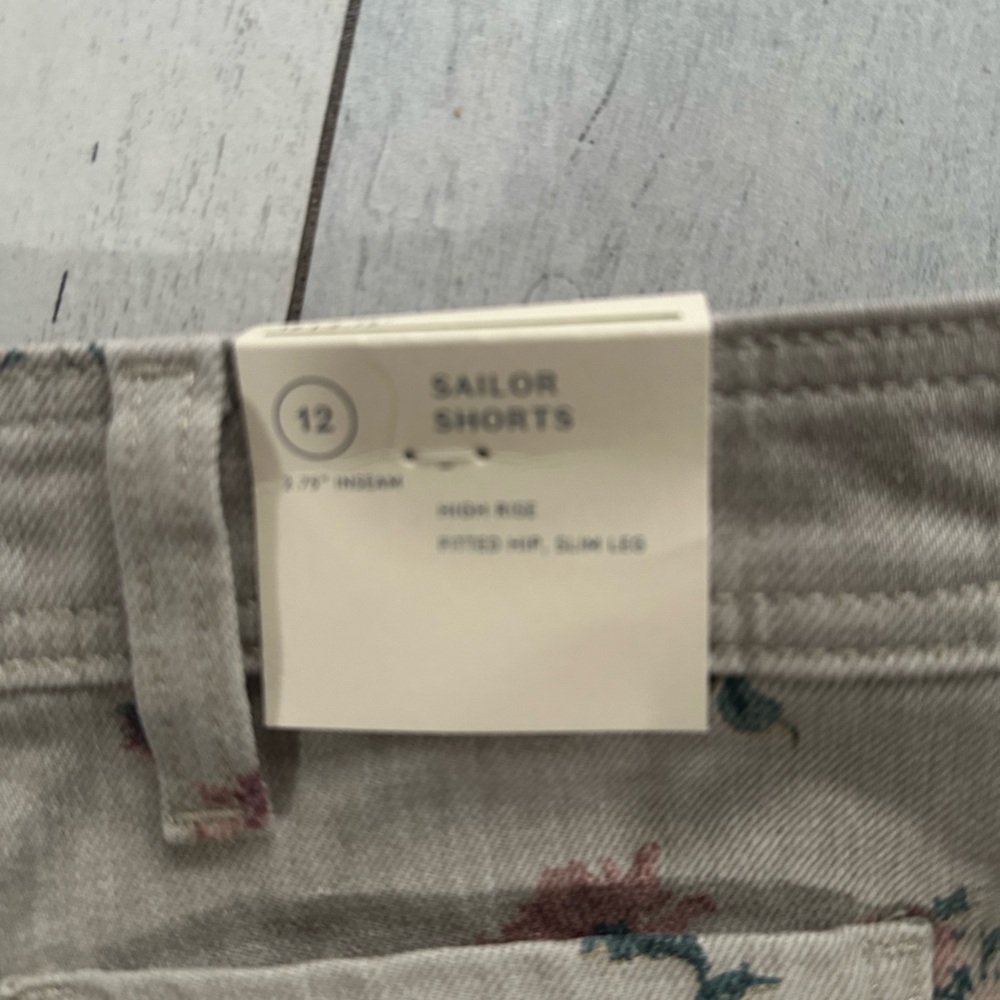 Universal Thread Floral High Waist Shorts - Tan and Pink - Picture 3 of 3